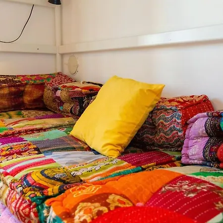 Floor Studio, & Quiet *