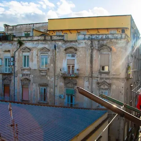 아파트 Floor Studio, & Quiet