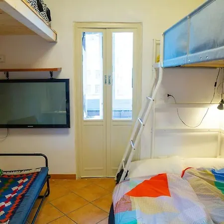 Floor Studio, & Quiet Appartement