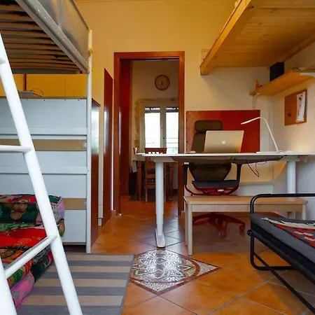 Floor Studio, & Quiet Apartman *