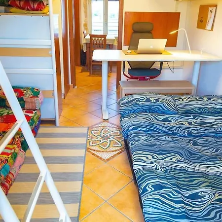 Apartman Floor Studio, & Quiet *